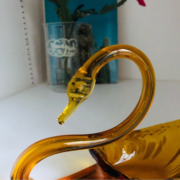 Vintage > MCM Hand Blown Amber Art Glass Spotted Swan Bowl Dish - Picture 9 of 10